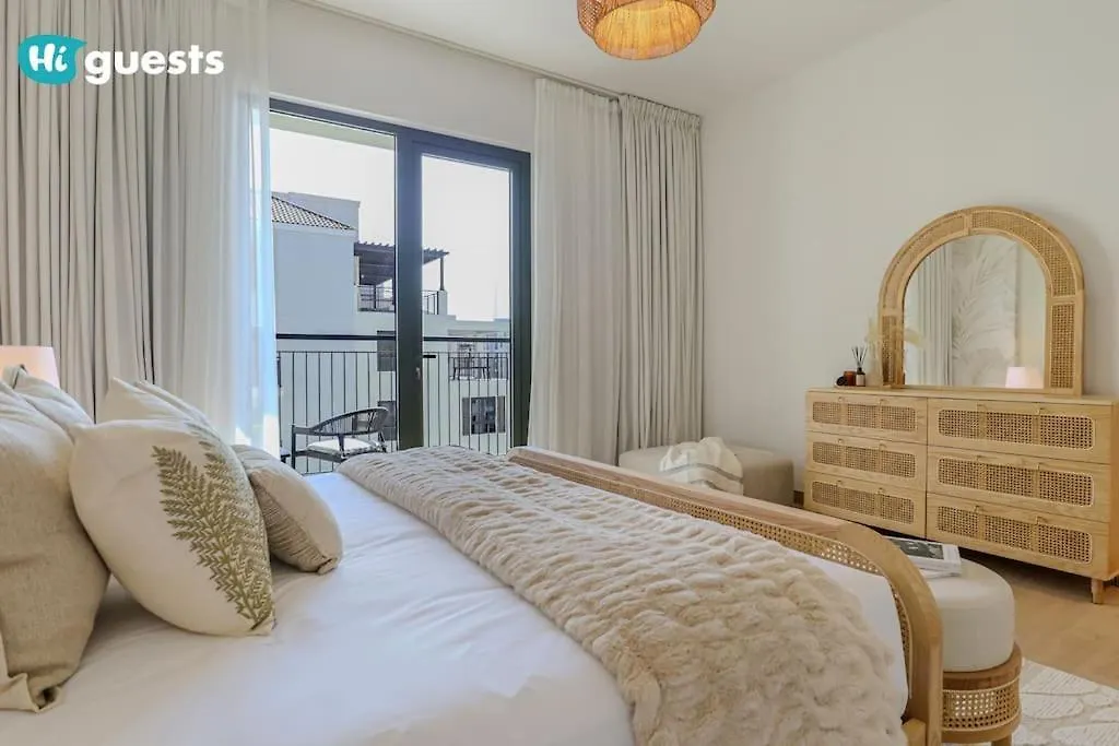 Higuests - Beachfront Living Stunning 4 Bedroom With Maid'S Room Dubai 0*,  United Arab Emirates